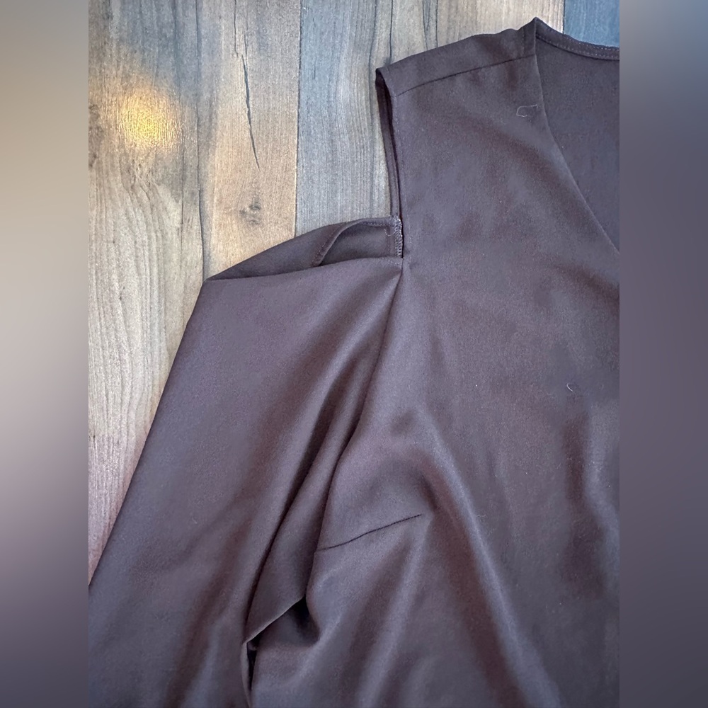 Chico’s Brown Cold Shoulder Button Front Blouse V… - image 4